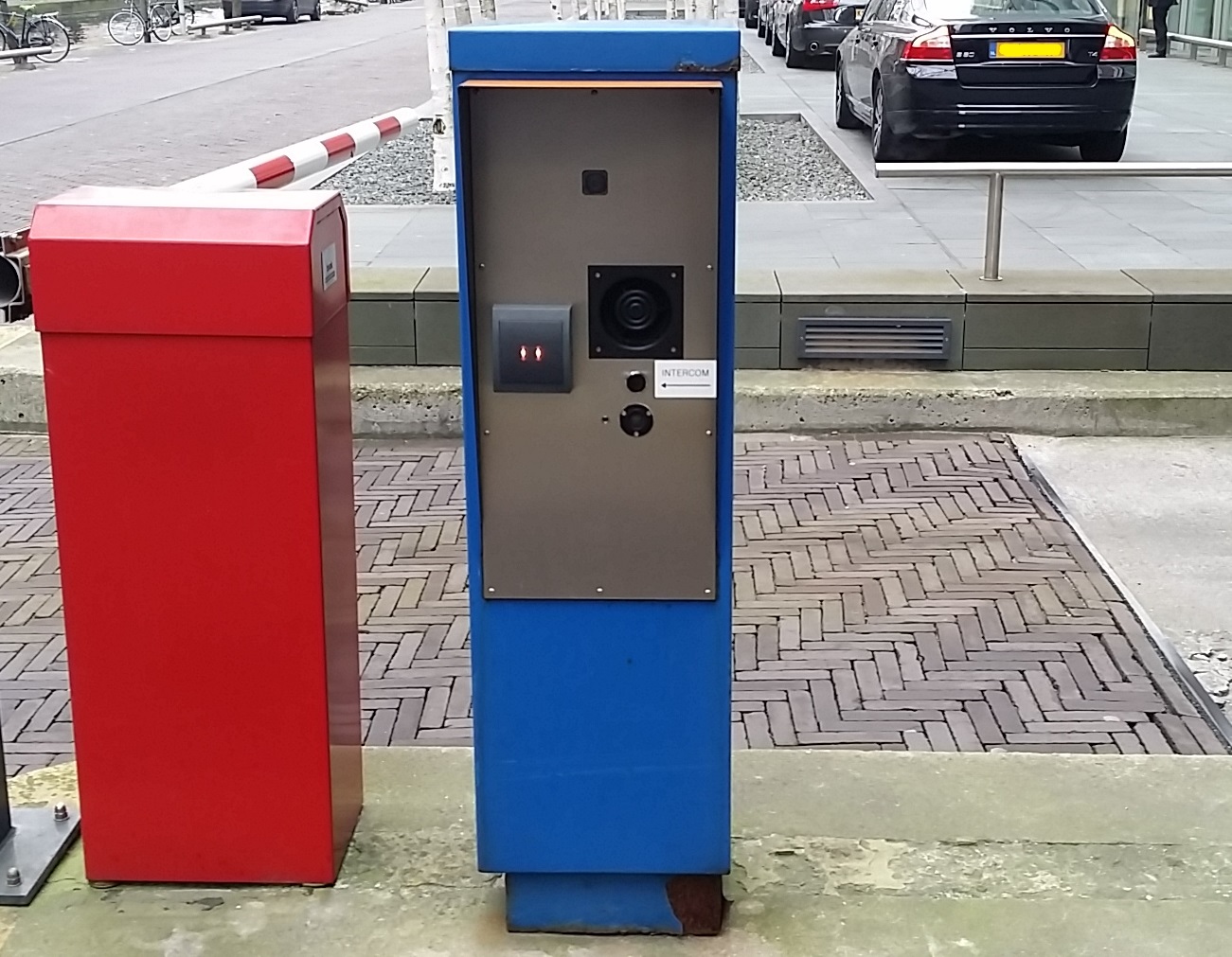 Parkeerzuil na half jaar 3